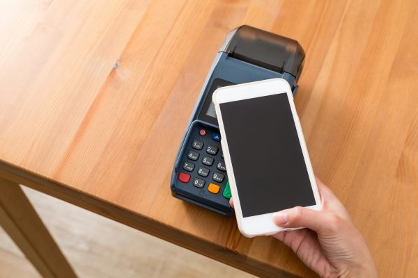 Cellphone pay on pos machine